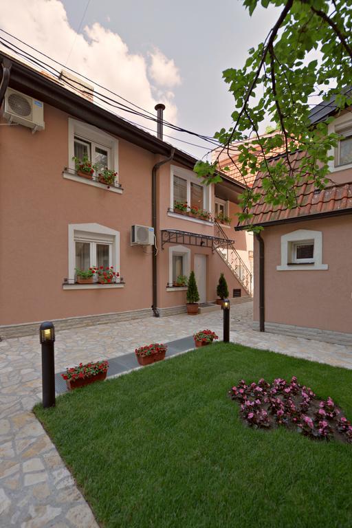 Apartments Jevtic ベオグラード エクステリア 写真