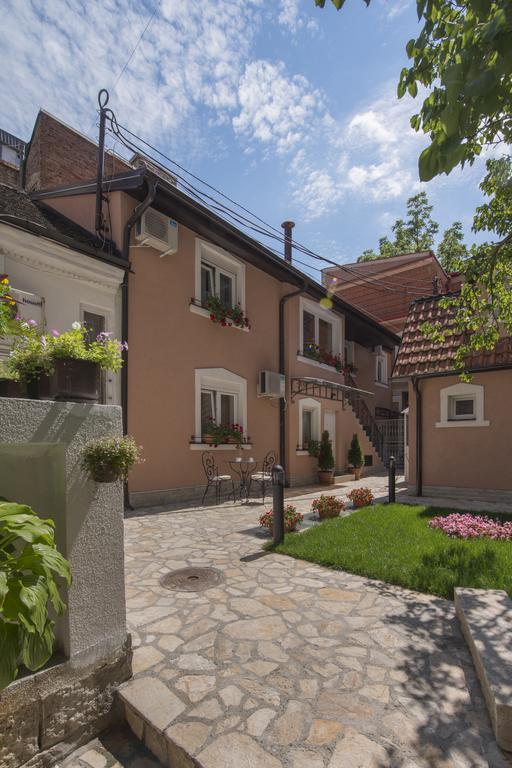 Apartments Jevtic ベオグラード エクステリア 写真
